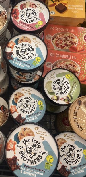 More vegan ice-cream   at denn's Biomarkt in Chemnitz