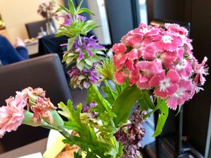table decoration at denn's Biomarkt in Chemnitz