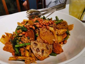 麻辣香锅 中小辣 at Green on Earth 绿之天地 in West Singapore