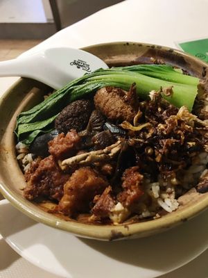 Claypot Rice at Green on Earth 绿之天地 in West Singapore