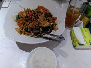 Mala Hot Pot at Green on Earth 绿之天地 in West Singapore