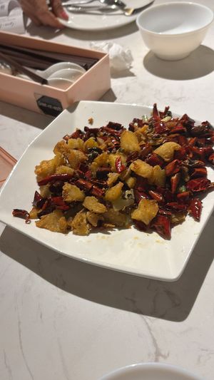 Dry chili chicken very very spicy at Green on Earth 绿之天地 in West Singapore