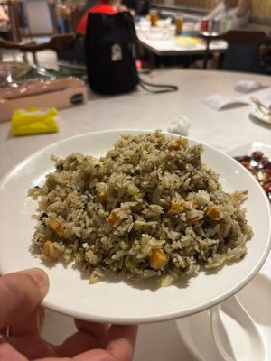 Olive fried rice 👍 at Green on Earth 绿之天地 in West Singapore