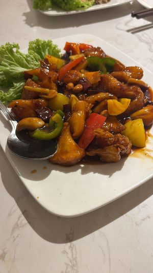 Sweet and sour monkey head mushrooms 😋 at Green on Earth 绿之天地 in West Singapore