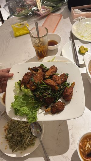 Cumin pork ribs 😍 just too good at Green on Earth 绿之天地 in West Singapore