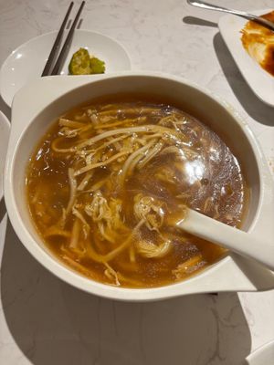 Sharks' fin soup Very gratifying and yummy at Green on Earth 绿之天地 in West Singapore