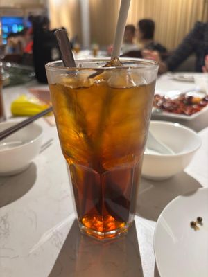 Iced red date longan is a very pleasant drink at Green on Earth 绿之天地 in West Singapore