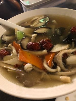 Four treasure soup at Green on Earth 绿之天地 in West Singapore