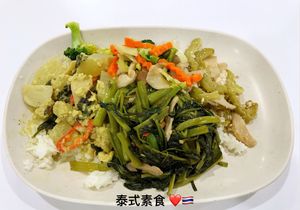 Cheap & delicious. Enjoy  at Platinum Fashion Mall - Term-Bun in Bangkok