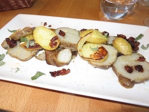 This was an appetizer! Big portion!
Como en Casa, Liège at Como en Casa in Liege