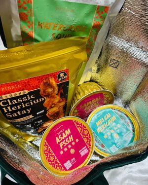 Ready to eat meal  at Pinxin Vegan Cuisine - 品馨蔬食 in Penang