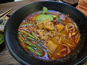 Fiery curry noodles at Pinxin Vegan Cuisine - 品馨蔬食 in Penang