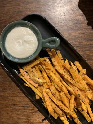 sweet potato fries w/ vegan mayo at Pinxin Vegan Cuisine - 品馨蔬食 in Penang