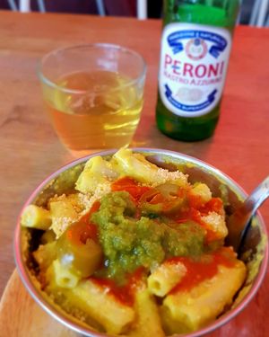 vegan mac'n'cheeze  at 90 Degree Melt in East London