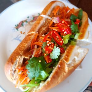 vegan bahn mi at Cafe O Mai in Annerley