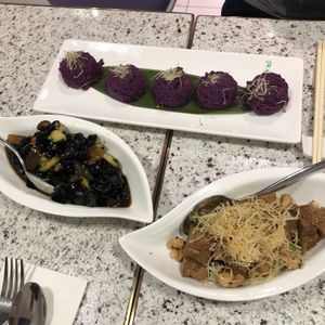 Set dinner starters! (5 pax.) at Leisurely Veggie 悠蔬食 - Tsim Sha Tsui in Kowloon