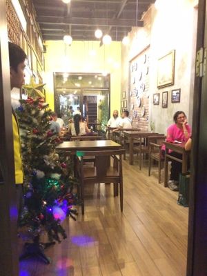 Noel early with Minhchay at Minh Chay - Hang Gai in Hanoi