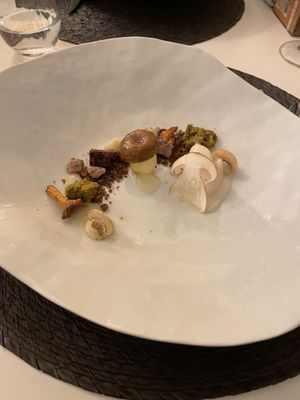 Cardamome noire, Cacao, Shiitaké at ONA in Ares