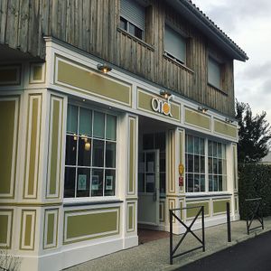 entrance at ONA in Ares