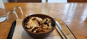 Greek Sama Bowl at SAMAM - Cantine végétale in Paris
