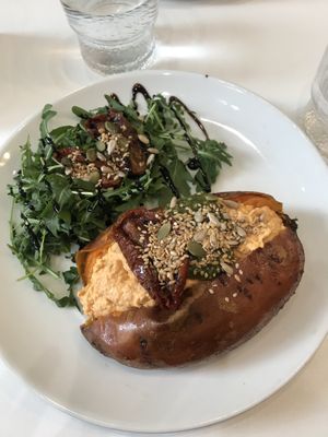 Baked sweet potato with hummus an pesto  at Picnic in Glasgow