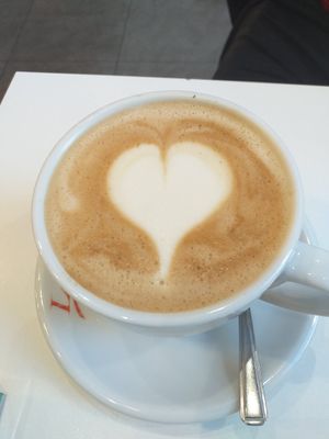 Latte at Picnic in Glasgow