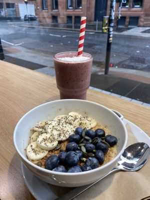 Breakfast   at Picnic in Glasgow