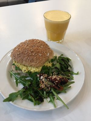 Breakfast at Picnic in Glasgow