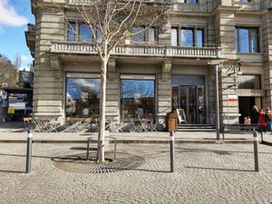 Exterior at Le Pain Quotidien in Zurich