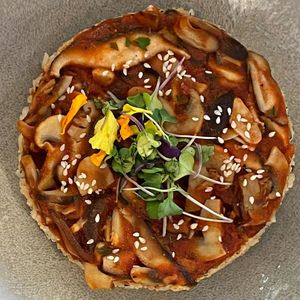 Ziva Special: savoury Mushroom Tart with red sauce at Ziva To Go - Industrial in Mallorca