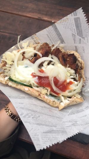 Gyros im Fladen at Vegan&Raw in Hannover