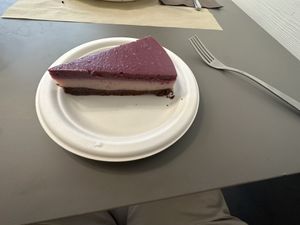 Nice vegan 🌱 cake baby   at Veg Eat in Bergamo