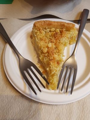 Delicious cake for dessert at Veg Eat in Bergamo