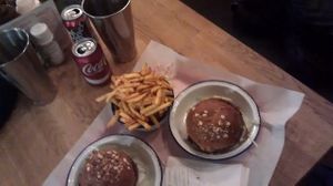 Granny Boab burger, chips, and sodas at Dennistoun Bar B Que in Glasgow