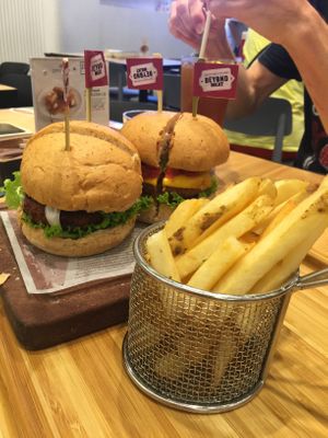 Vegan burgers and fries at Green Common - Harbour City in Kowloon
