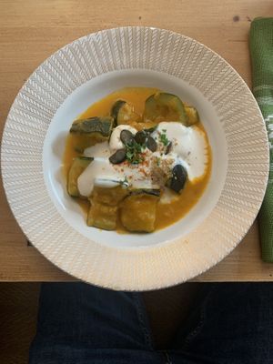 Courgette goulash at La Vege Table in Reims