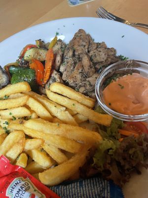Super leckeres Veganes Gyros👍🏻  at Beim Olivenbauer in Wertach