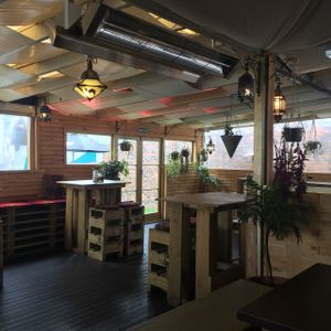 garden bar at Abracadabra Cafe & Bar in Rotorua