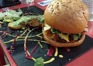 Burger at Sanissimo - Principe Pio in Madrid