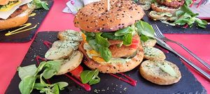 Hamburguesa hipster at Sanissimo - Principe Pio in Madrid