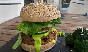 Vegan Burger at Sanissimo - Principe Pio in Madrid