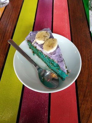 Banana sponge cake at Sanissimo - Principe Pio in Madrid