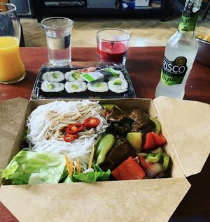 Bum bo a sushi  at Veganio in Prague