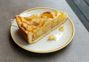 Apple pie at Nordvegan in Oslo