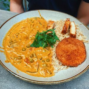 Japanese curry, bbq tofu and sweet potato tempura   at Nordvegan in Oslo