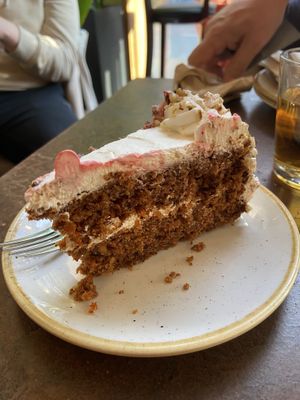 Vegan carrotcake ❤️  at Nordvegan in Oslo