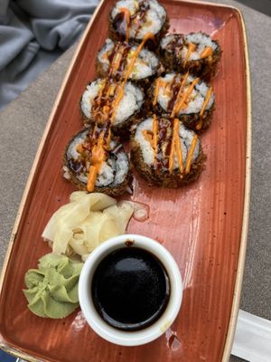Crispy sushi  at Nordvegan in Oslo