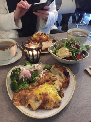 Food from the buffet at Nordvegan in Oslo