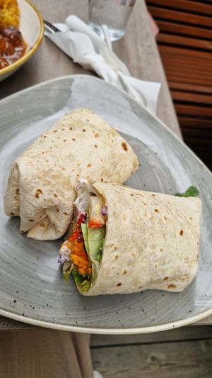 Chikn wrap at Nordvegan in Oslo