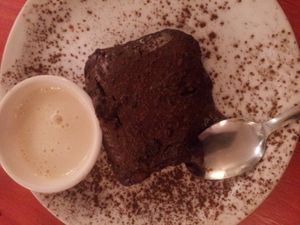 Fondant chocolat at Le Faitout Vegan in Paris